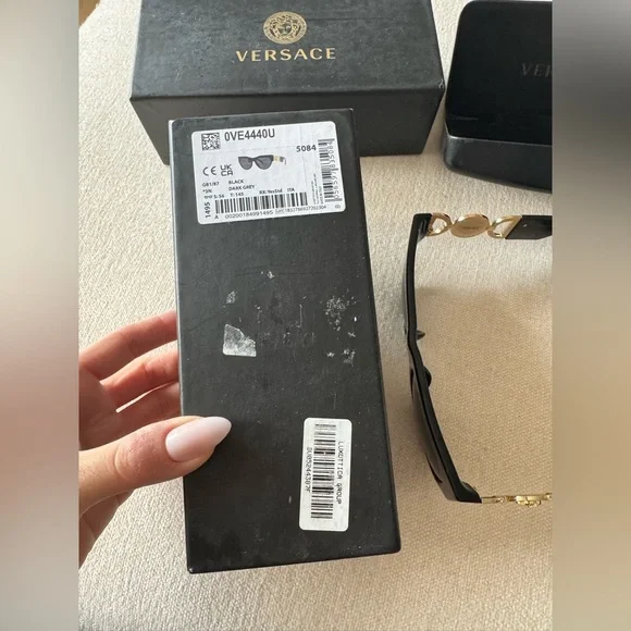 NIB Versace VE4440U Sunglasses - Picture 9 of 15